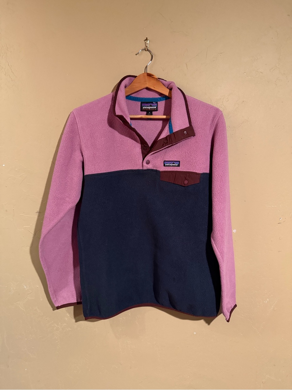 Patagonia Pink and Gray Synchilla Snap T Fleece Pullover Sweater Size Medium